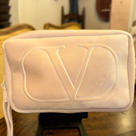 Valentino Handbags - Valentino Velvet Blush Pink Wristlet